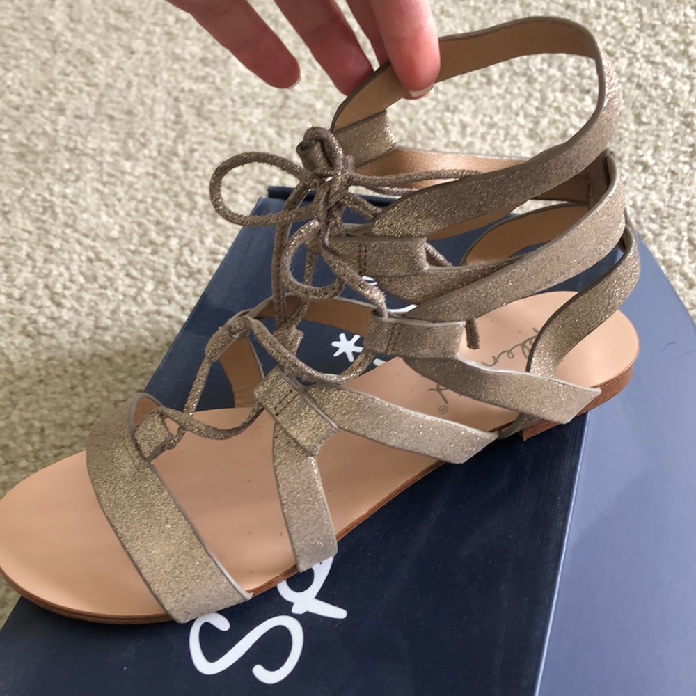 Splendid sandals
